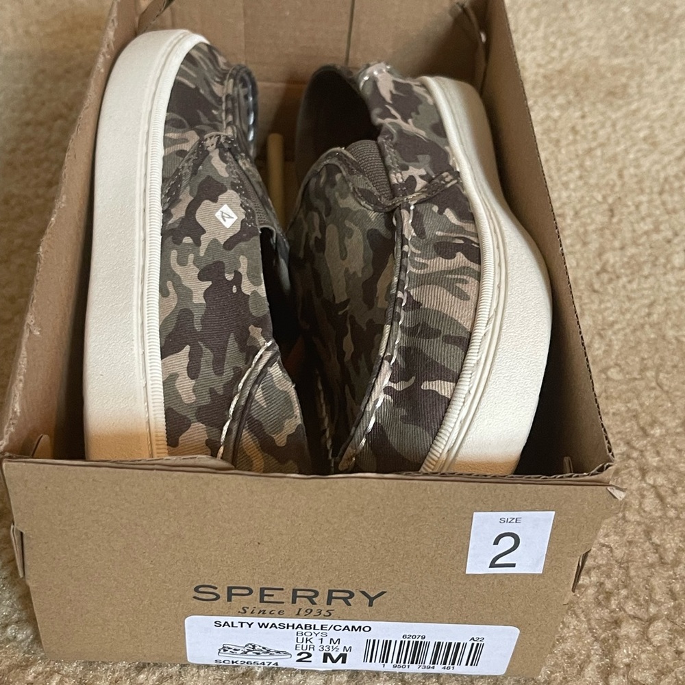 SPERRY KIDS SLIP ON’S - Picture 3 of 5